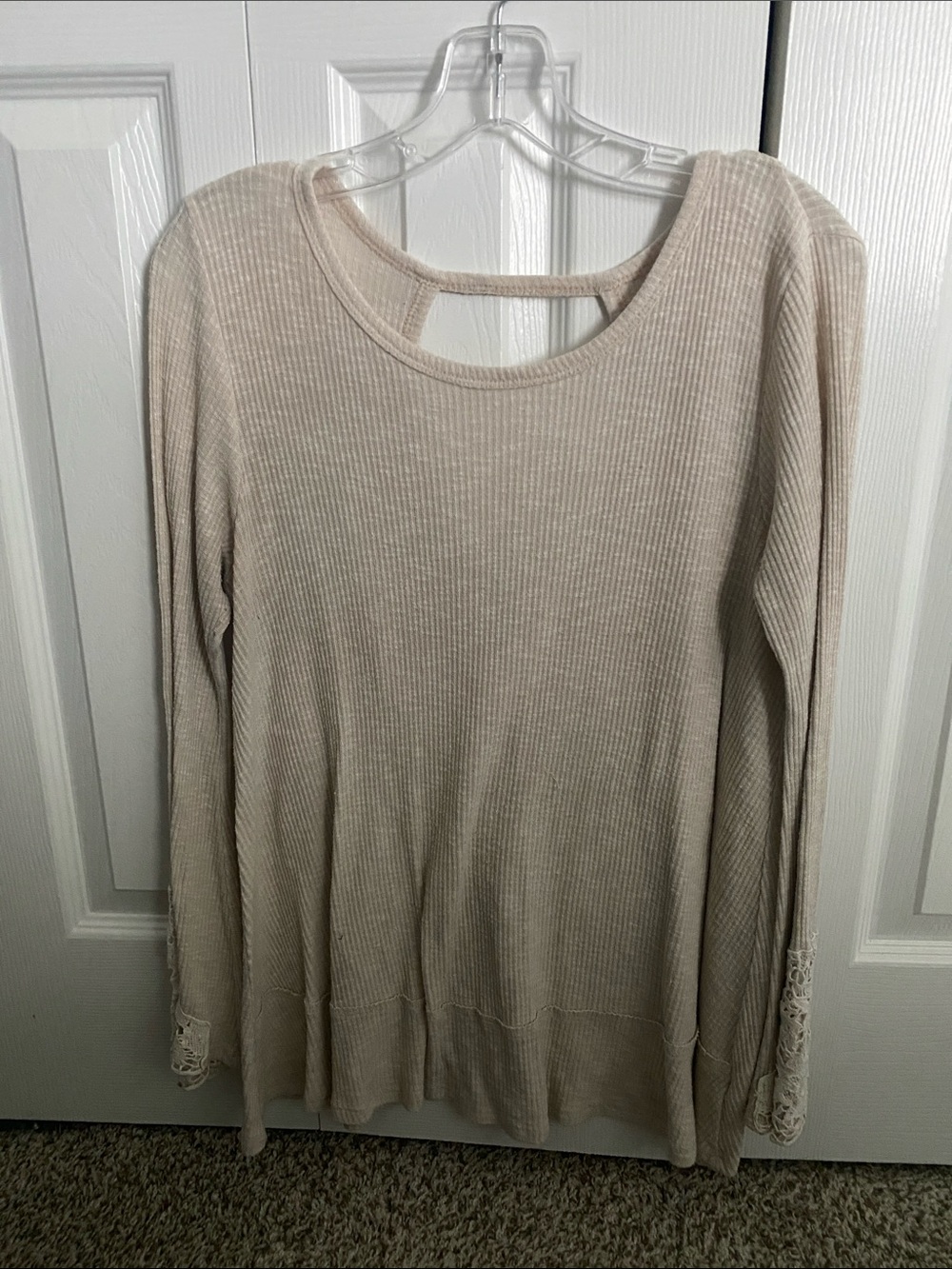 Ribbed Long-Sleeve Scoop Neck Top with Lace Trim in Light Beige